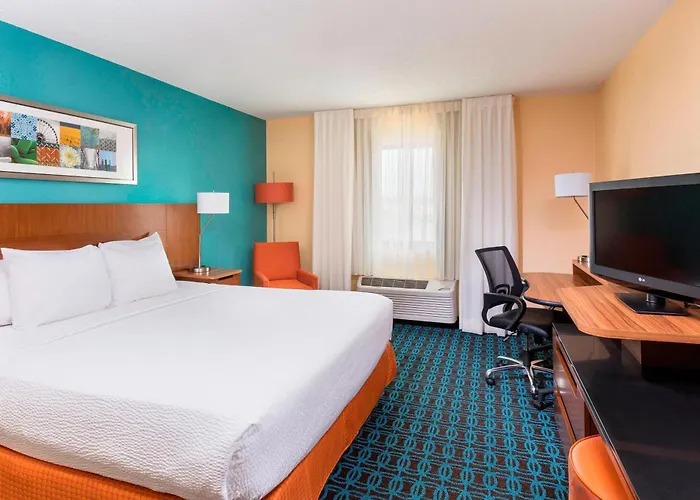 Fairfield & By Marriott 3*